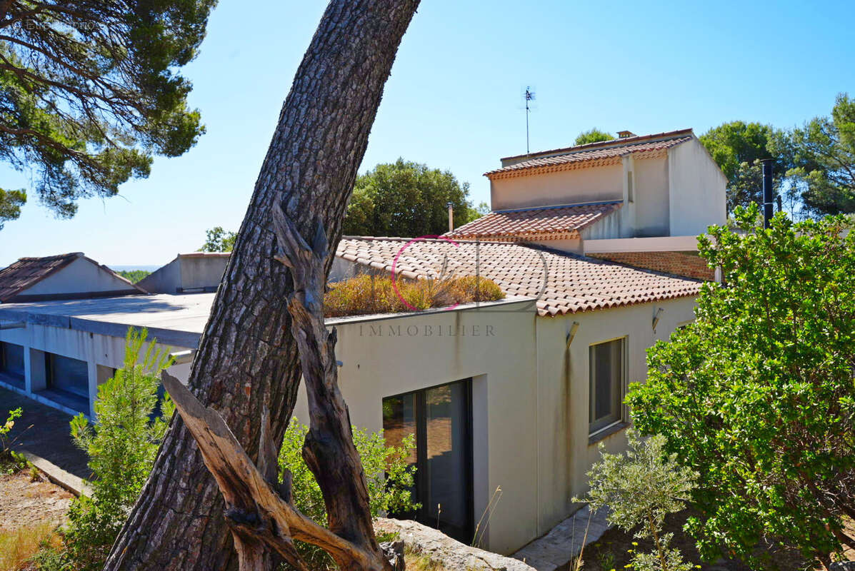 Maison à PELISSANNE