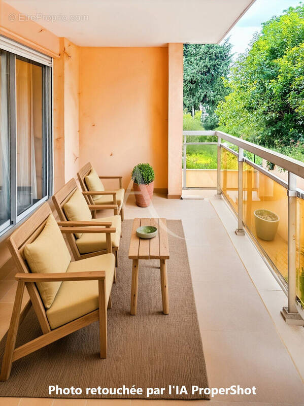 Appartement à LE CANNET
