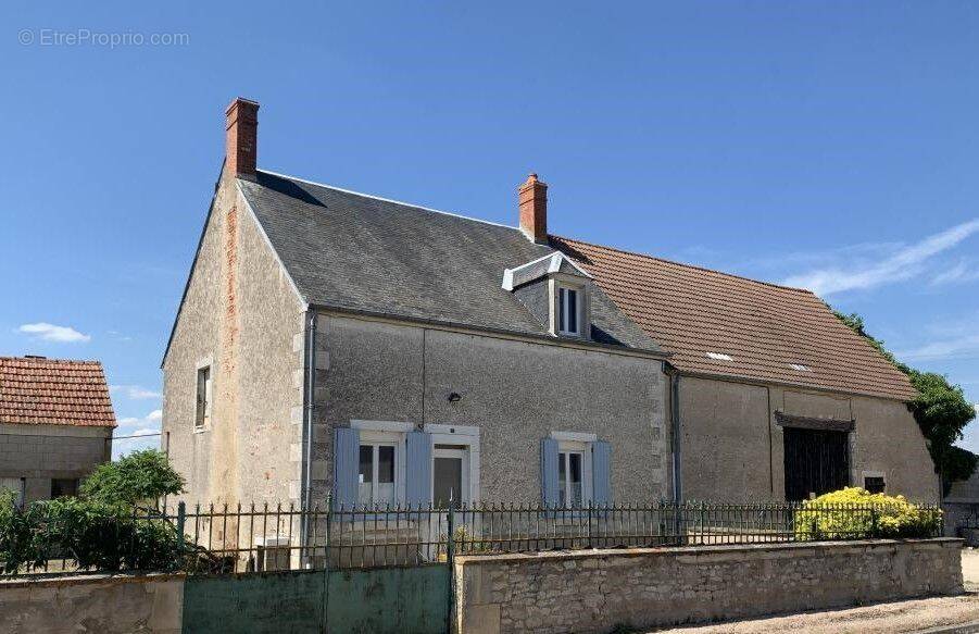 Maison à SAINT-LOUP-DES-CHAUMES