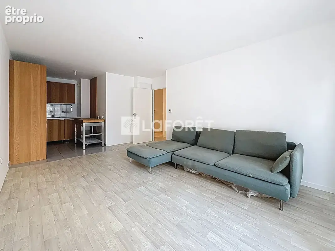 F2 de 46m² avec grande terrasse - deuil la barre - photo 5