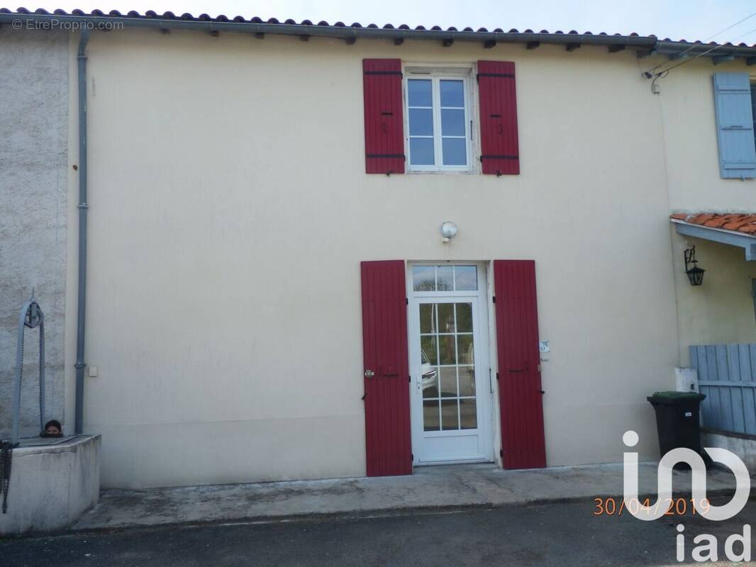 Photo 1 - Maison à SAINTES