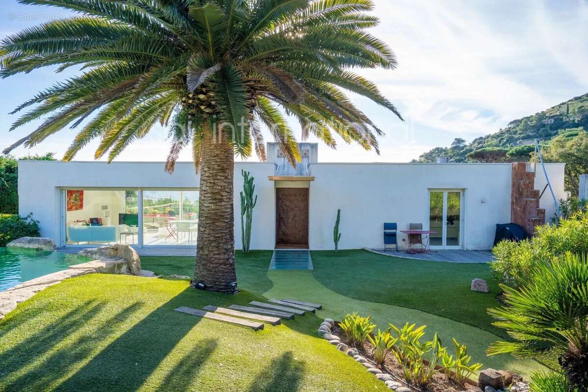 Maison à RAMATUELLE