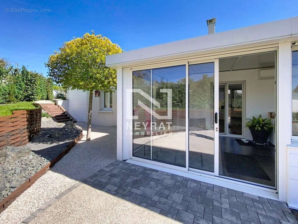 Maison de plain pied au cœur d'un jardin paysagé à Darois - photo 2