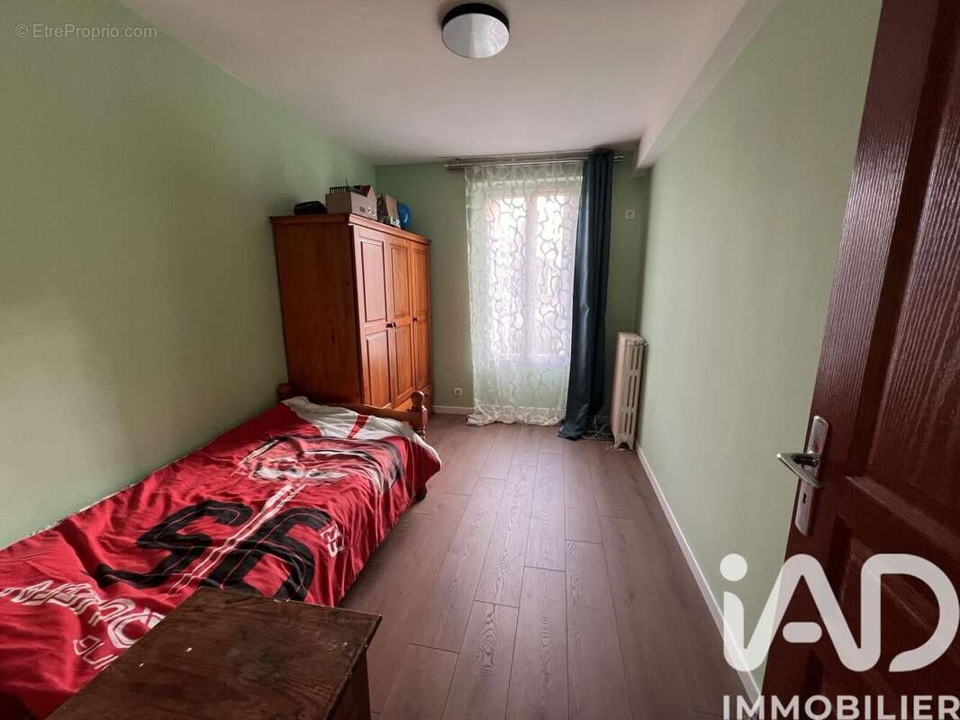 Photo 6
