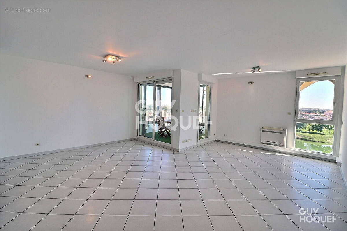 Appartement à LATTES