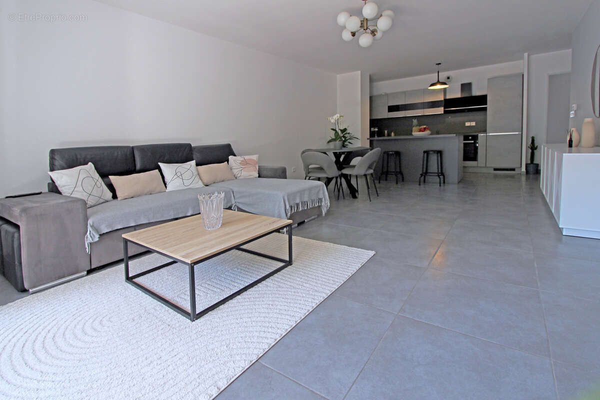 Appartement à CAGNES-SUR-MER