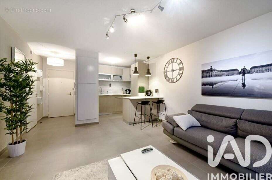 Photo 2 - Appartement à CENON