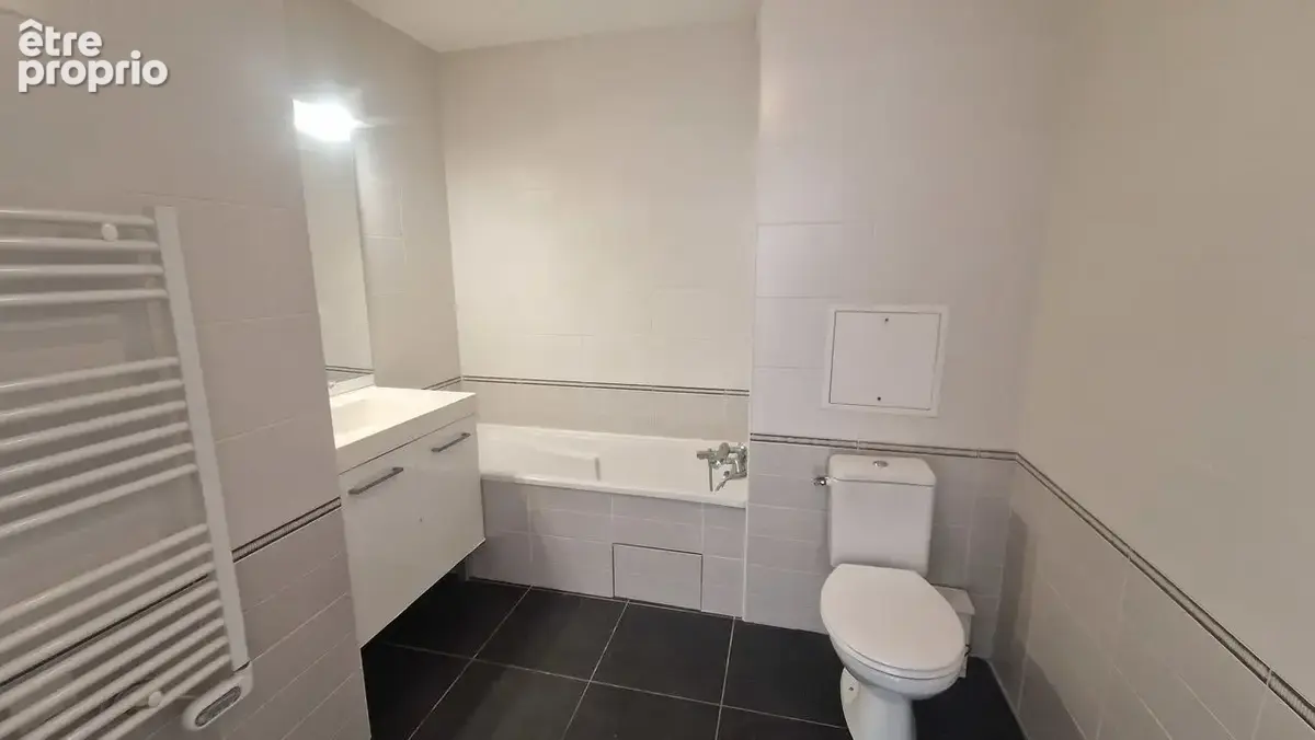 Appartement 2 pièces 45 m² à vendre à Tassin-La-Demi-Lune (69160) - photo 8