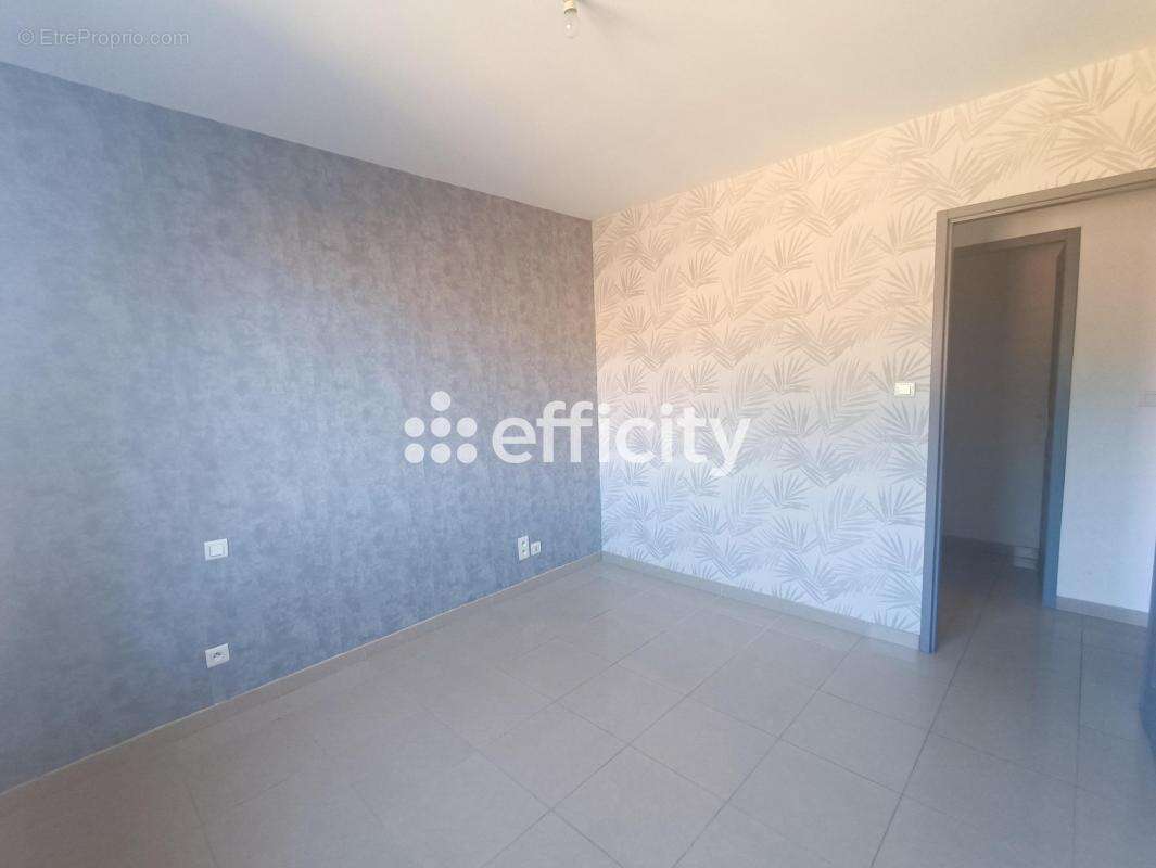 Maison à COLOMBIERS