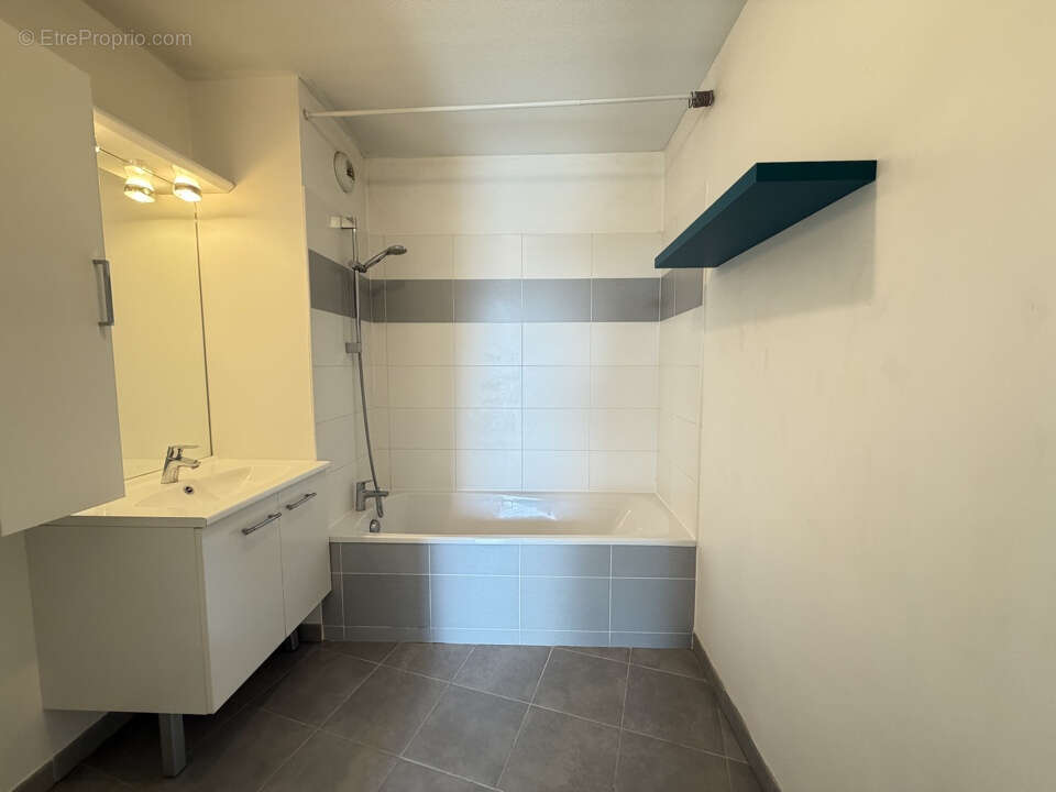 Appartement  3 Pièces 62m2 à vendre (Norme RT 2012) - photo 5