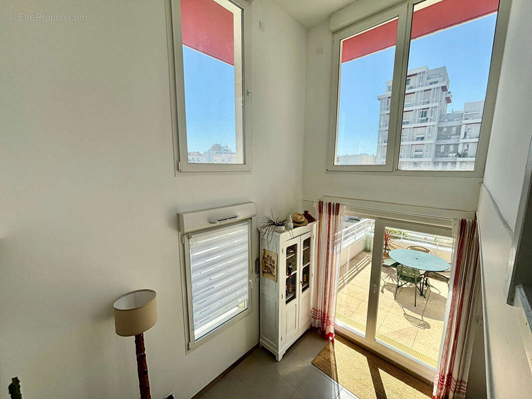 Appartement à MARSEILLE-2E