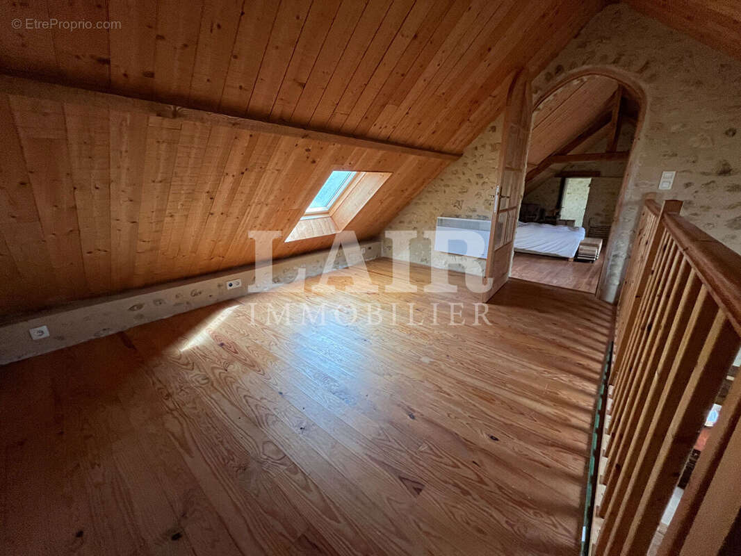 Maison à LE MELE-SUR-SARTHE