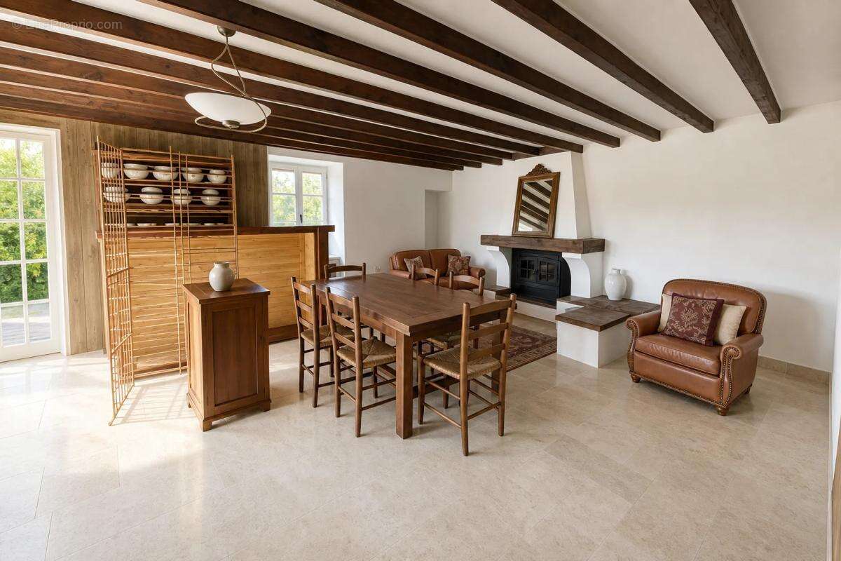 Grande maison familiale de 207 m² avec jardin – Les Brouzils - photo 5