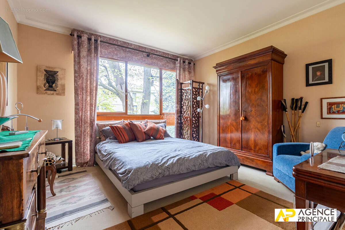 Appartement à MAISONS-LAFFITTE