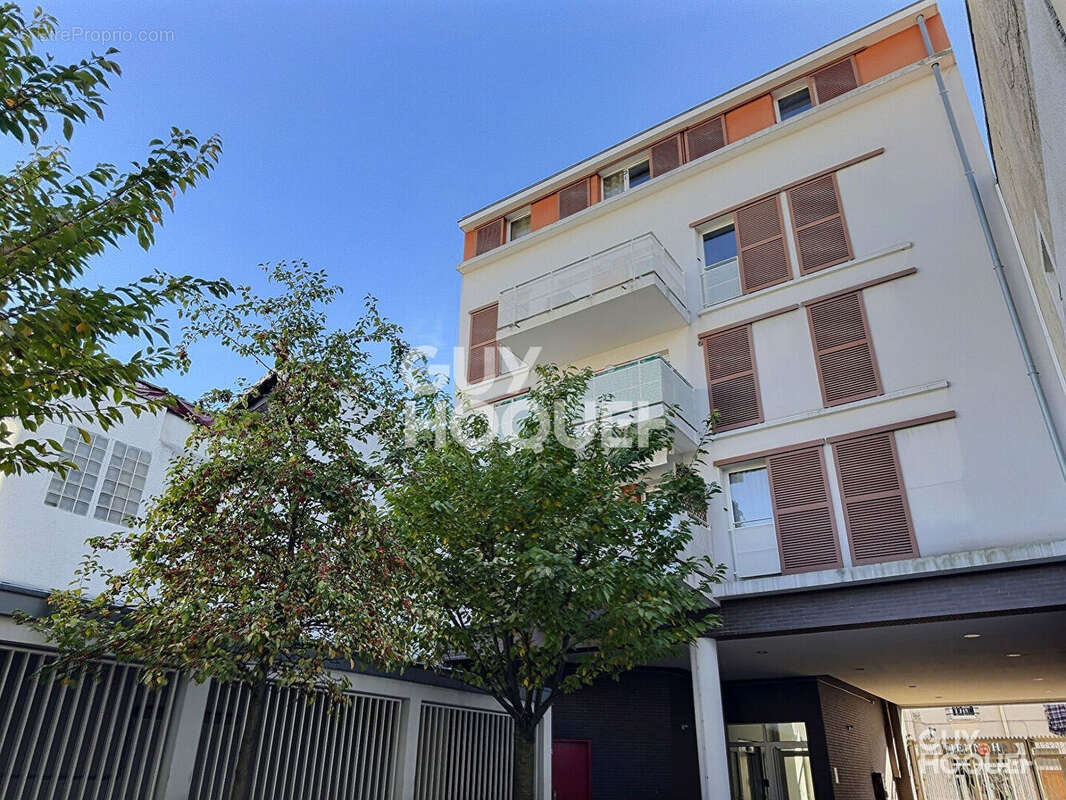 Appartement à AUBERVILLIERS