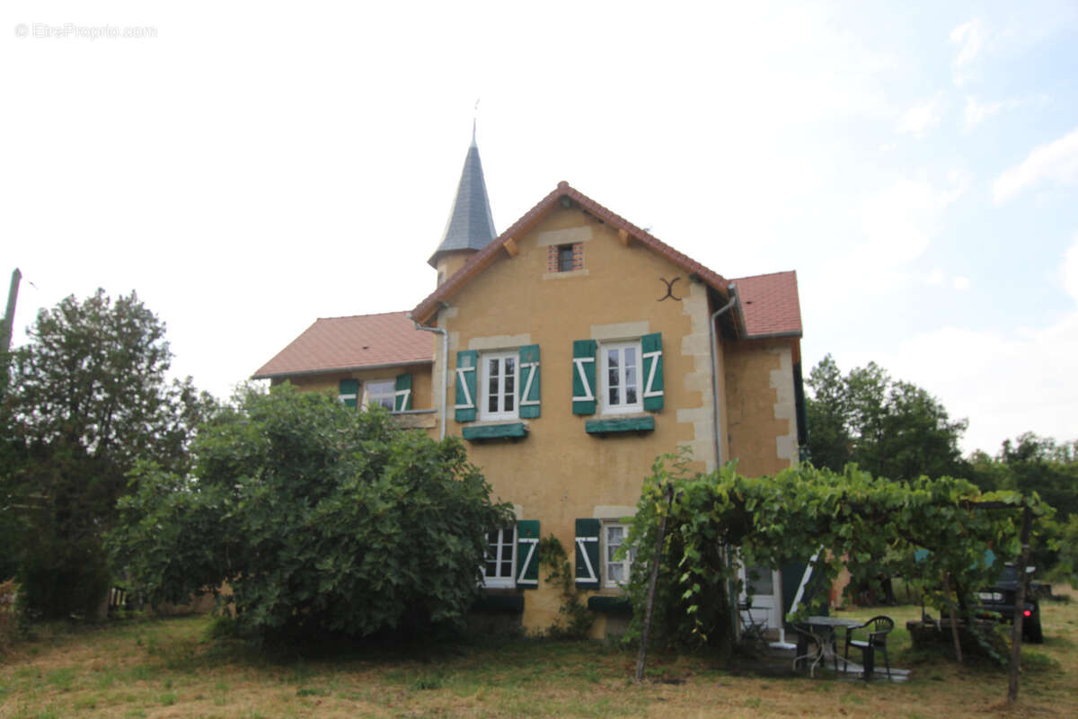Maison à SERBANNES