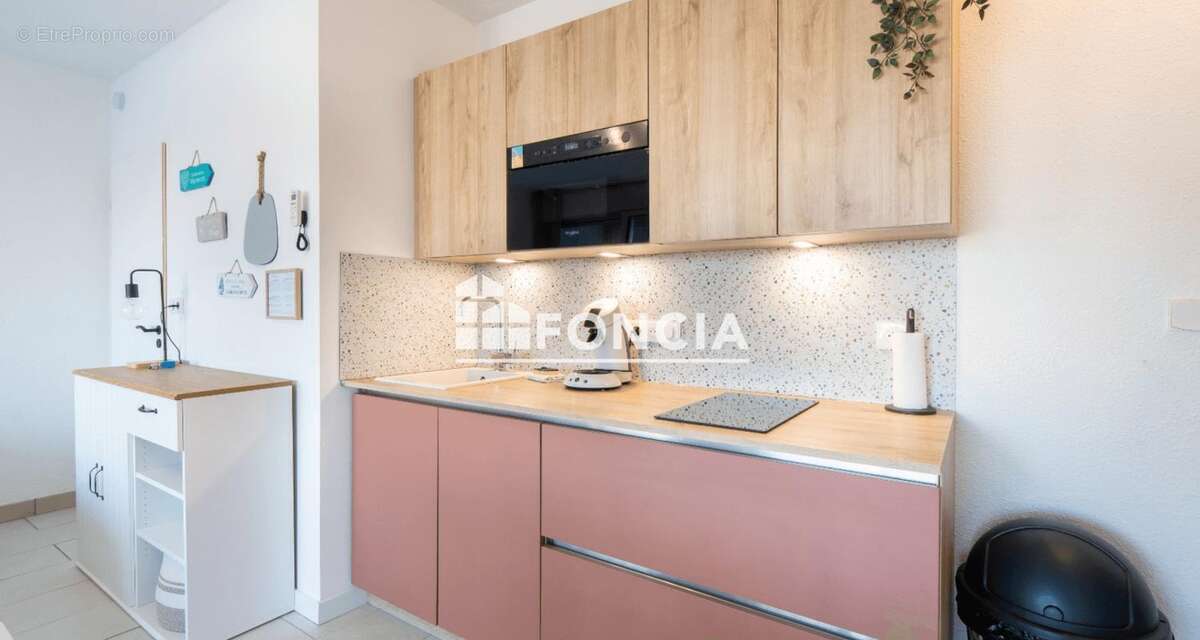 La Grande-Motte Point Zéro – Studio 32 m² rénové en front de mer avec parking privé et loggia - photo 5