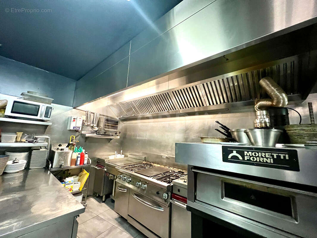 Commerce à SAINT-FARGEAU