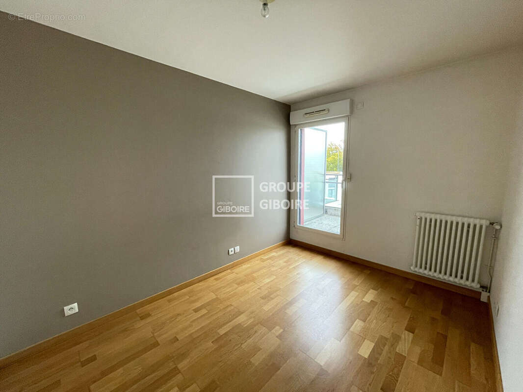 A vendre - Agence Giboire - Appartement  à vendre à Rennes Jeanne d'Arc - photo 8