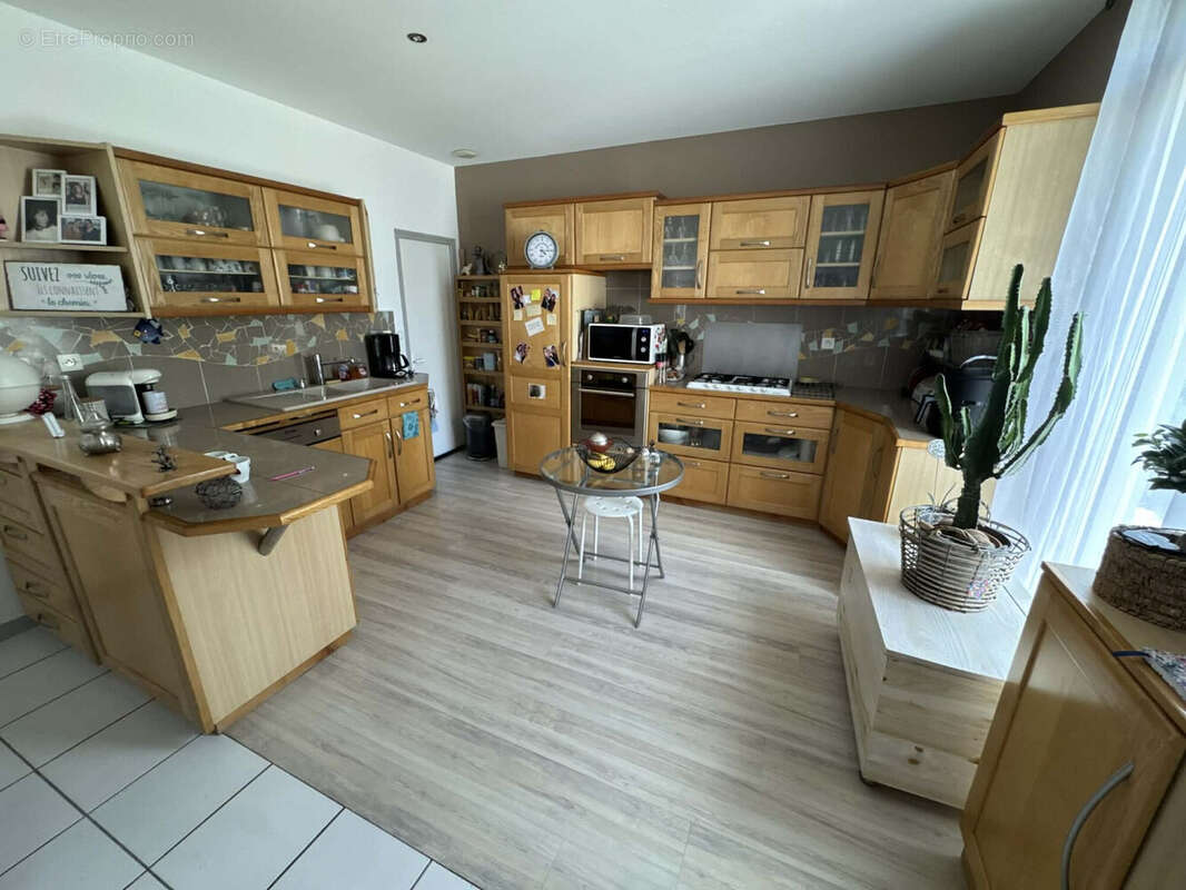 Maison à CLERMONT-FERRAND