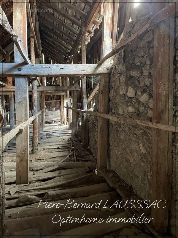 Maison à SAINT-JEAN-DE-LA-PORTE