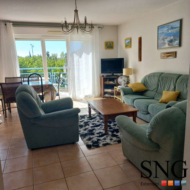 Appartement à SAINT-CYR-SUR-MER