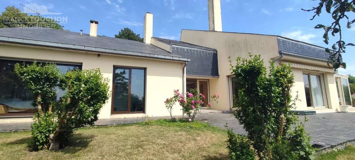 Maison à SOUPPES-SUR-LOING