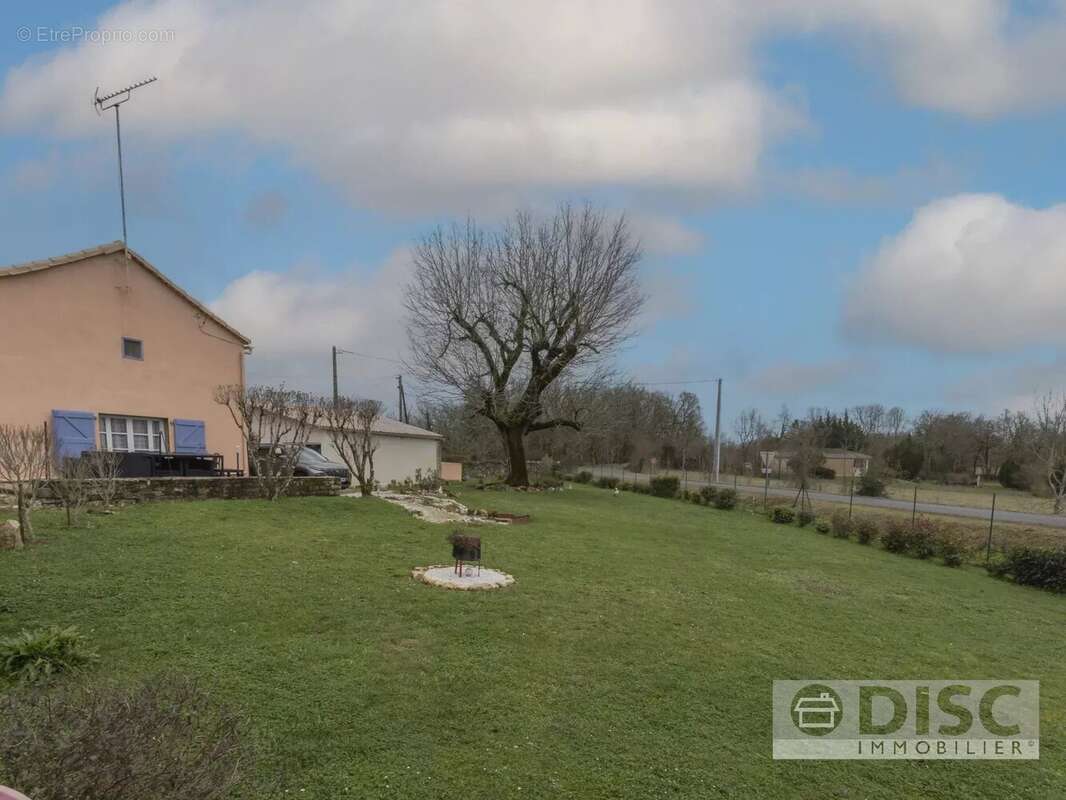 Charmante maison sur les hauteurs de Caylus. - photo 18