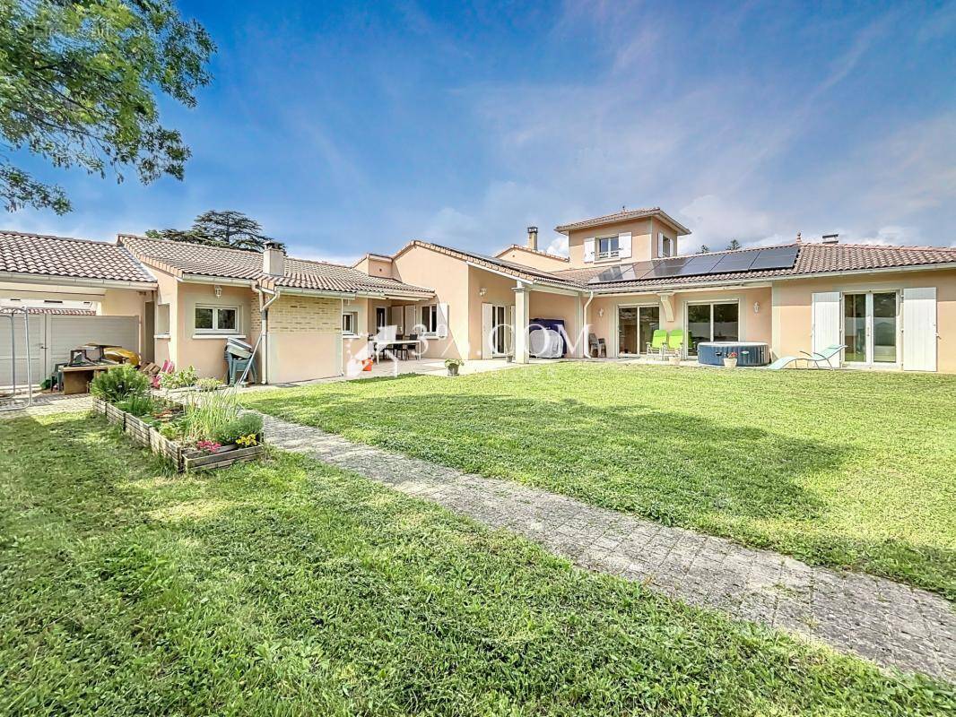 Maison à AOUSTE-SUR-SYE