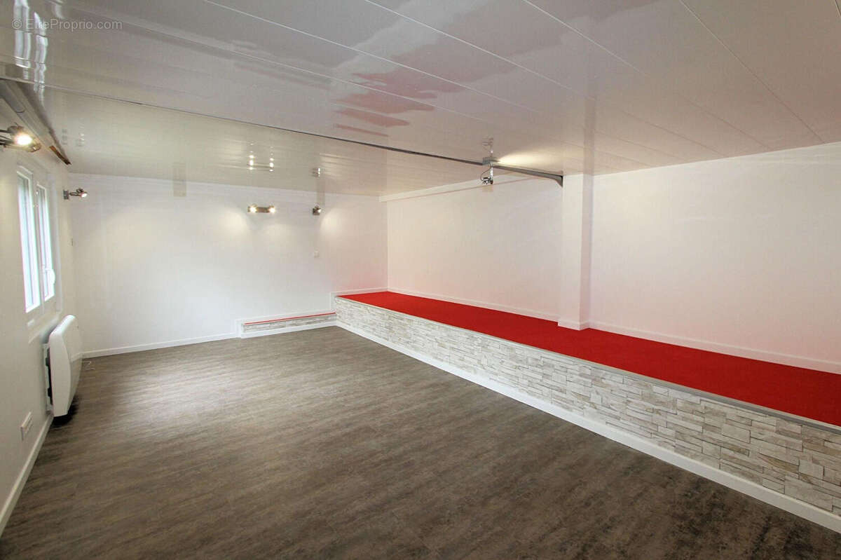 Maison à MONTEVRAIN