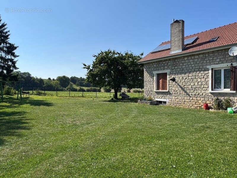 Maison à GUDMONT-VILLIERS