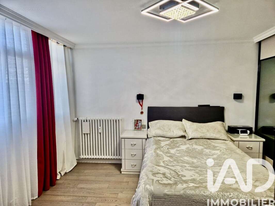 Photo 8 - Appartement à SAVIGNY-SUR-ORGE