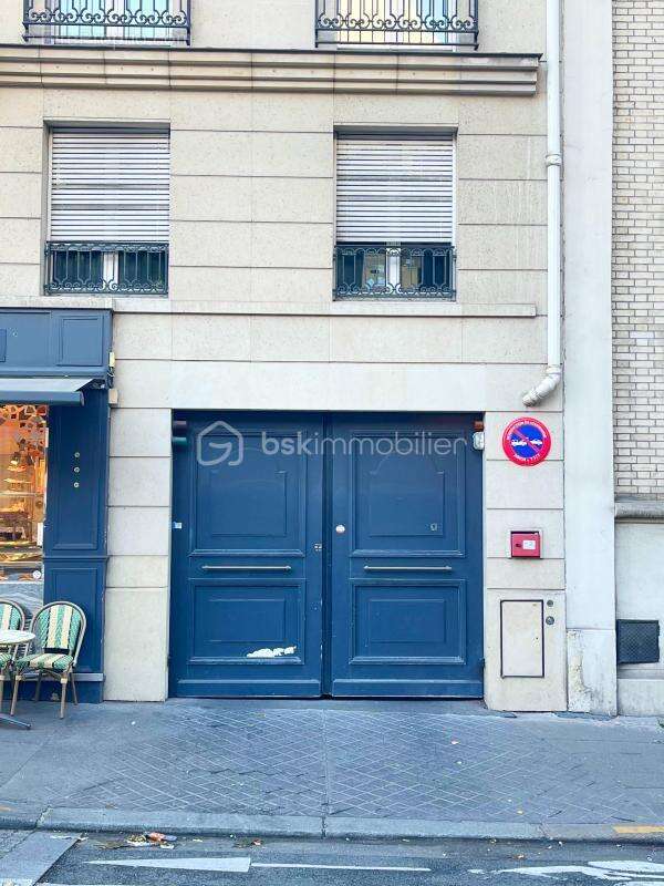 Parking à PARIS-16E