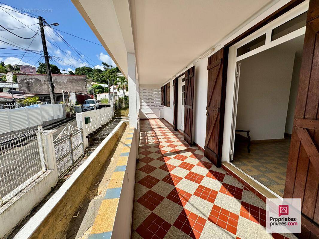Maison à FORT-DE-FRANCE
