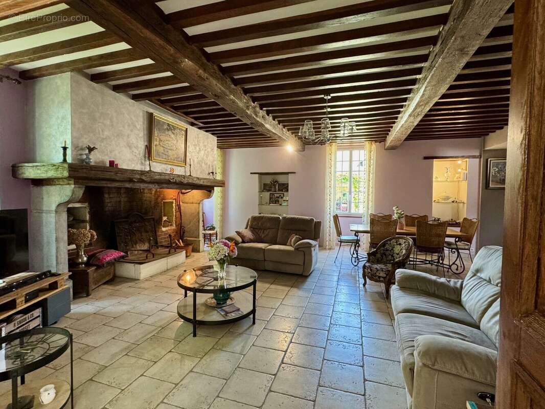 Maison à MORLAAS