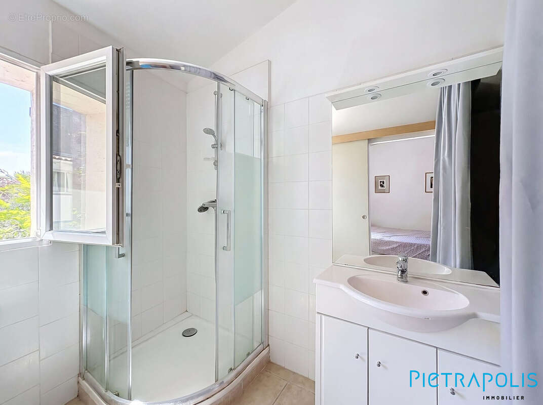 Appartement 30 m² à Sete  - photo 6