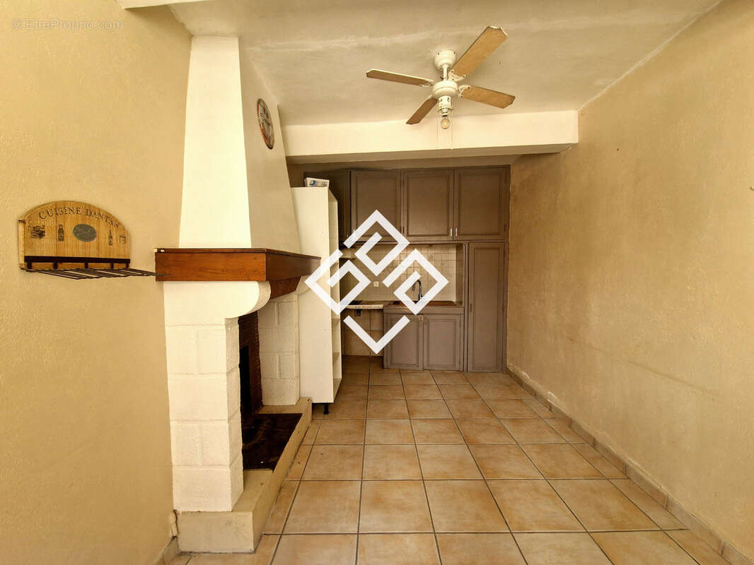 Maison à SALLES-D&#039;AUDE