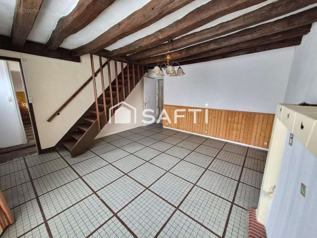 Maison 90 m² à Descartes  - photo 5