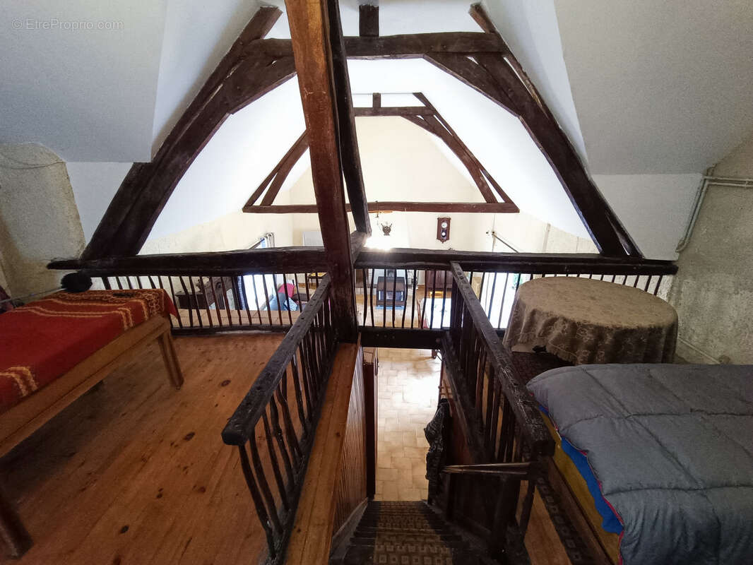 Maison à SANCERGUES