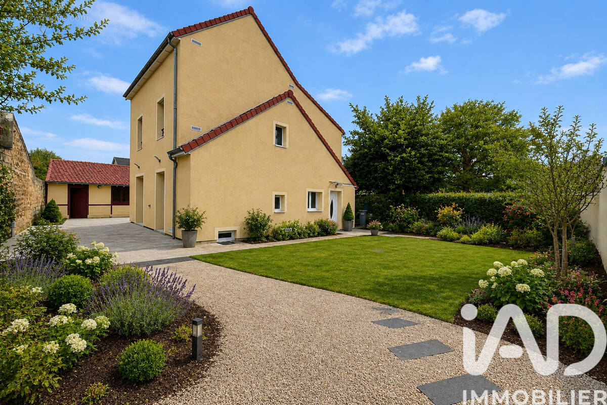Photo 1 - Maison à L'ISLE-ADAM