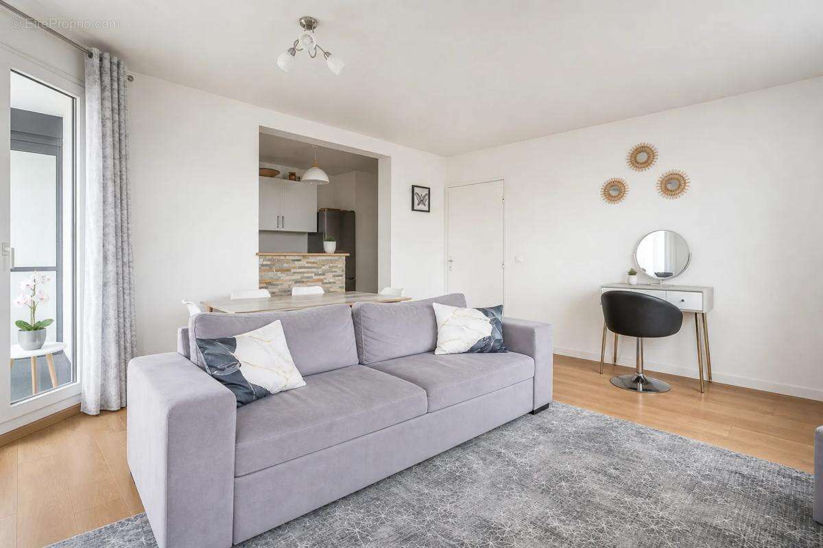 Appartement à DUGNY
