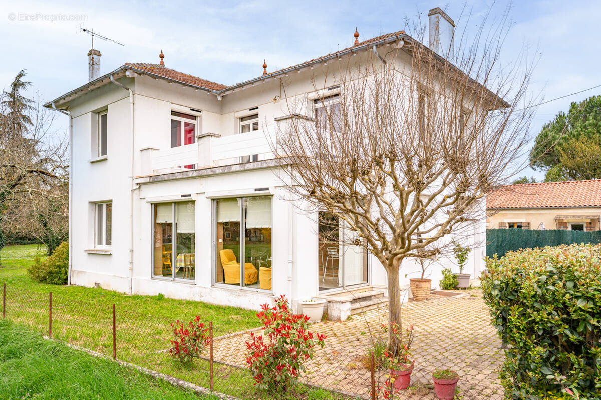 Maison à VILLENEUVE-SUR-LOT