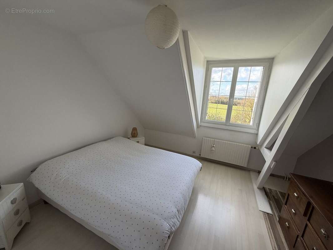 Maison à SAINT-MARTIN-SUR-OCRE