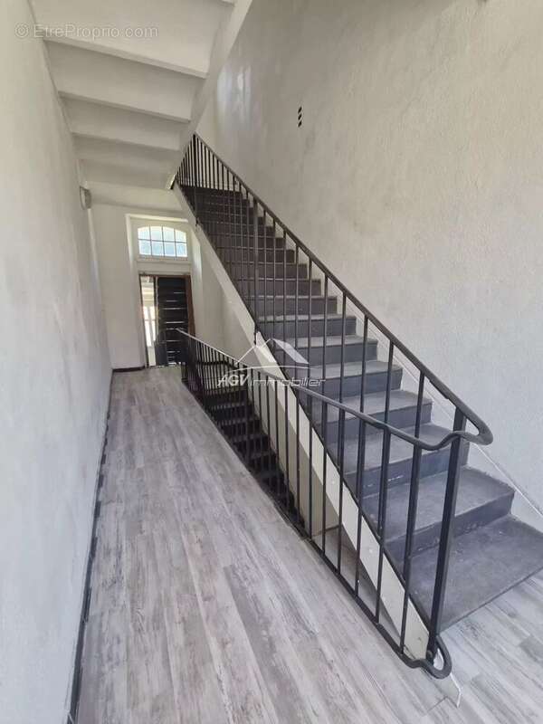 Appartement à MOLIERES-SUR-CEZE