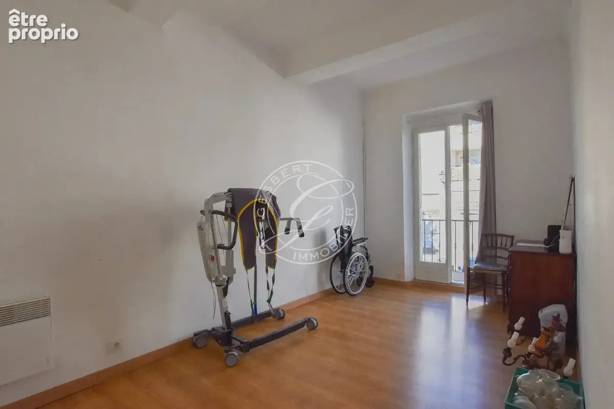 A vendre flayosc - appartement t3 avec terrasse et vue degagée - photo 5