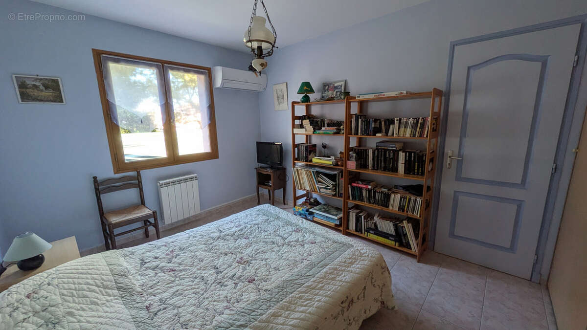 Maison à SAINT-GENIS-DES-FONTAINES