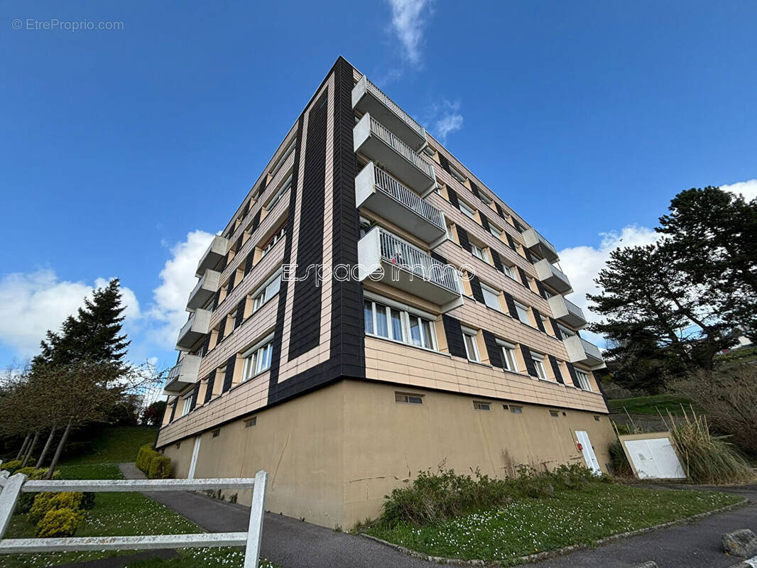 Appartement à DEVILLE-LES-ROUEN