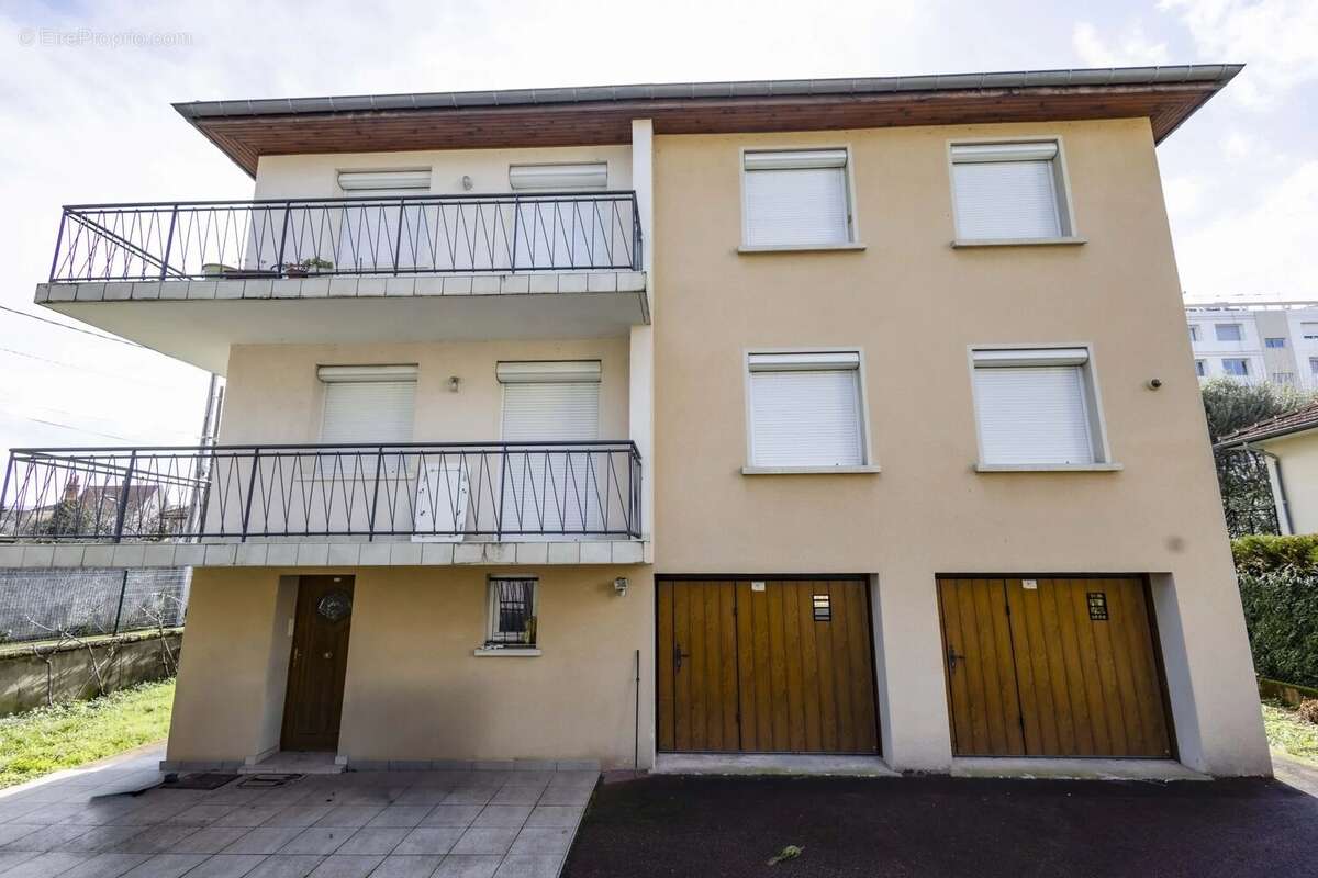 Maison à CALUIRE-ET-CUIRE