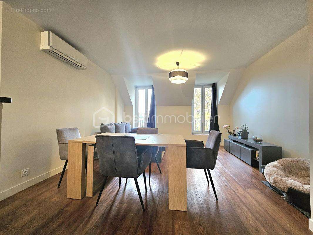 Appartement à FAY-LES-NEMOURS