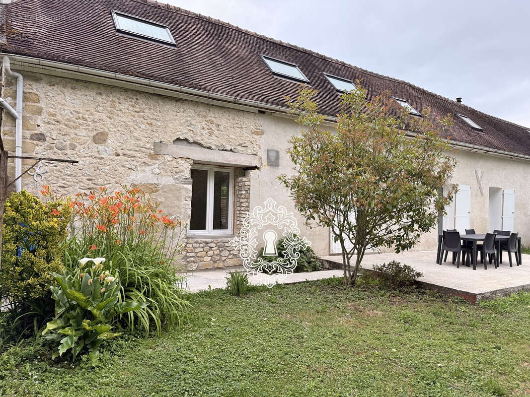 Maison à DONNEMARIE-DONTILLY